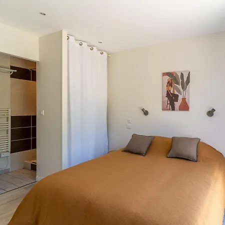 וילה Familiale 10 Pers. A Avec Piscine Chauffee, Pres Du Et Des Pistes Cyclables - Fr-1-319-488 *