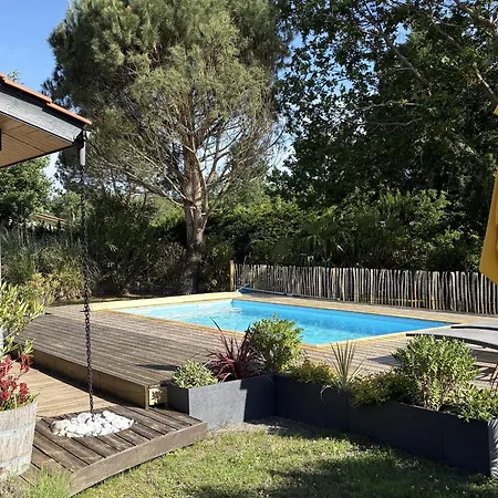 Familiale 10 Pers. A Avec Piscine Chauffee, Pres Du Et Des Pistes Cyclables - Fr-1-319-488 비스카로세